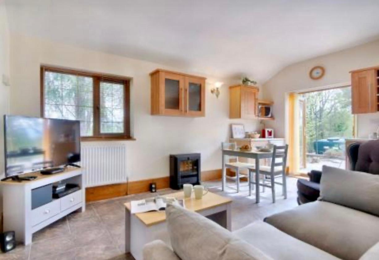 Mountain View Cottage, Hot Tub , Stunning Views Llanhamlach Екстер'єр фото
