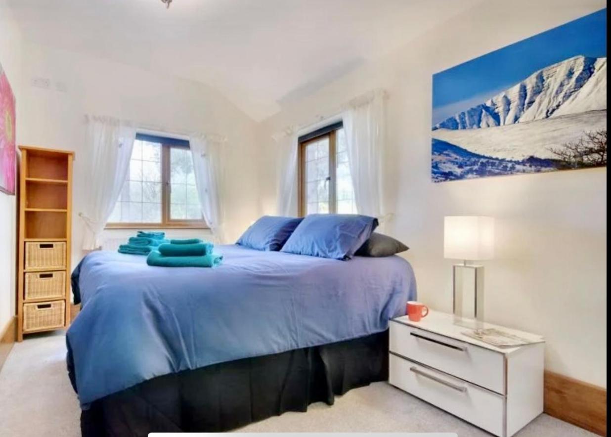 Mountain View Cottage, Hot Tub , Stunning Views Llanhamlach Екстер'єр фото