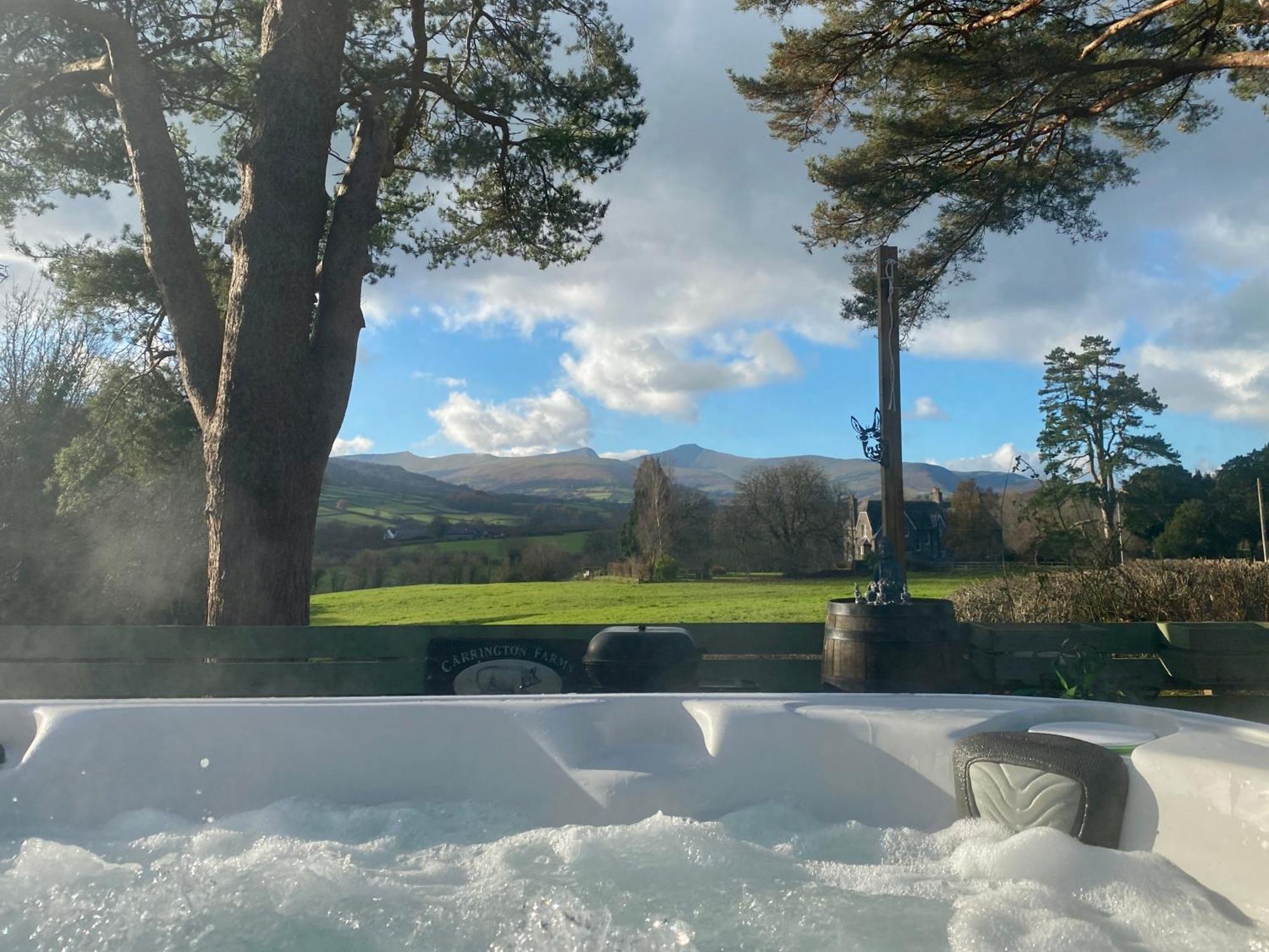 Mountain View Cottage, Hot Tub , Stunning Views Llanhamlach Екстер'єр фото